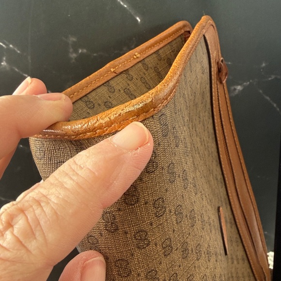 Gucci Brown and pouch Bag with Iconic pattern. Clean side few marks see pics. - Picture 6 of 6